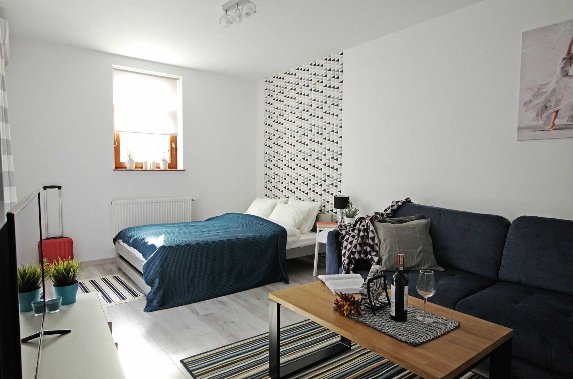Garden Apartment *